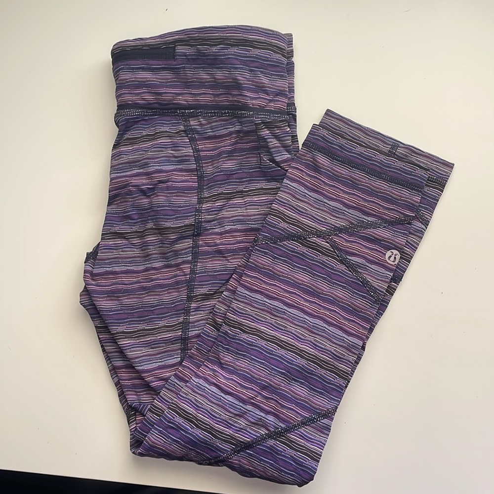 Lululemon leggings / crops (mid calf) 6